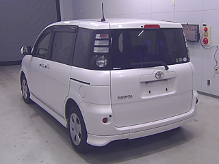 TOYOTA SIENTA 2009