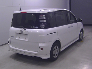TOYOTA SIENTA 2009