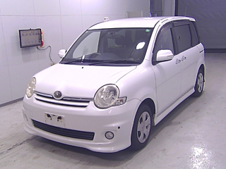 TOYOTA SIENTA 2009
