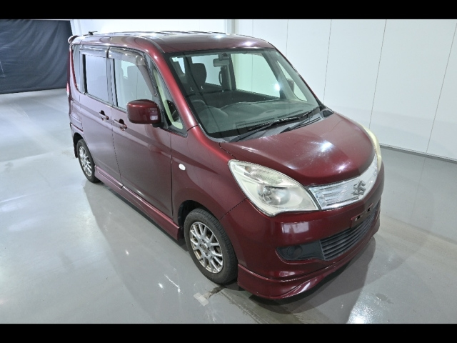 SUZUKI SOLIO 2013