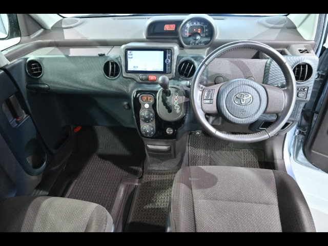 TOYOTA SPADE 2014