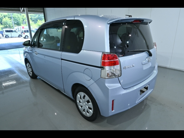 TOYOTA SPADE 2014