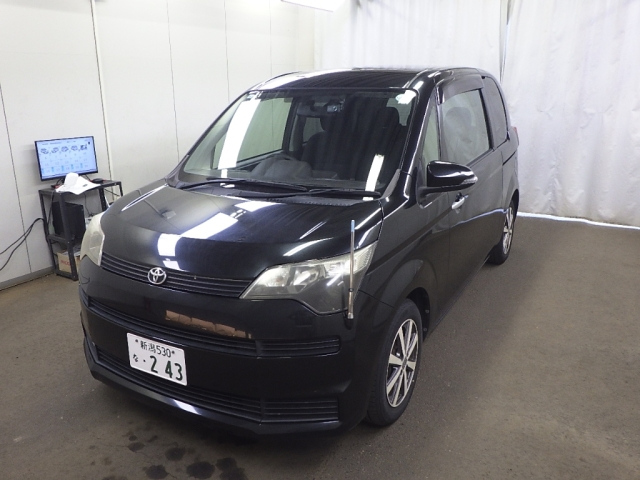 TOYOTA SPADE 2013