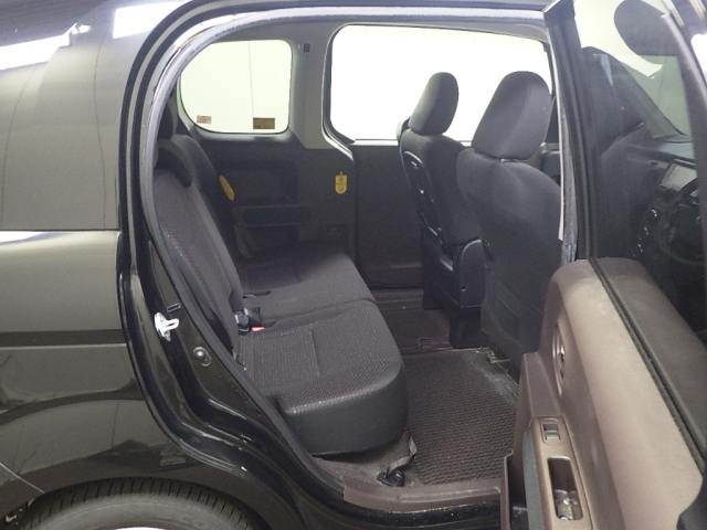 TOYOTA SPADE 2013