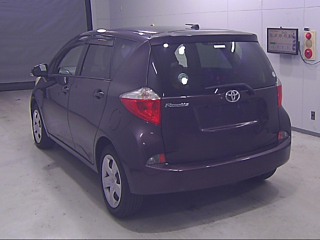 TOYOTA RACTIS 2011