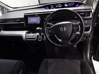 HONDA STEP WAGON 2016