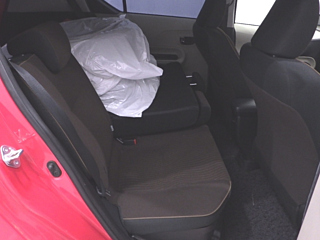 TOYOTA AQUA 2013