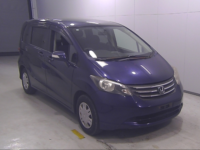 HONDA FREED 2010
