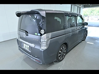 HONDA STEP WAGON 2013
