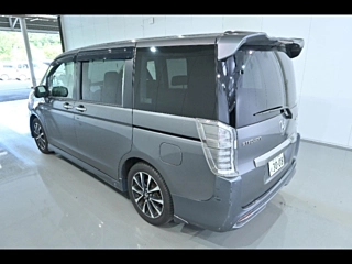 HONDA STEP WAGON 2013