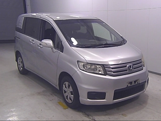 HONDA FREED 2013