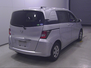 HONDA FREED 2013