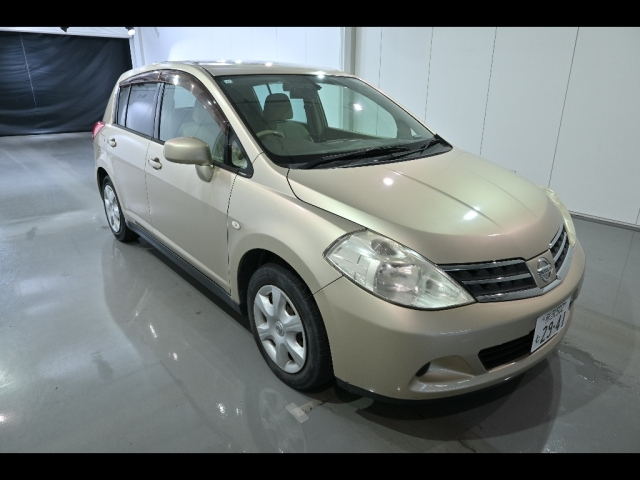 NISSAN TIIDA 2009