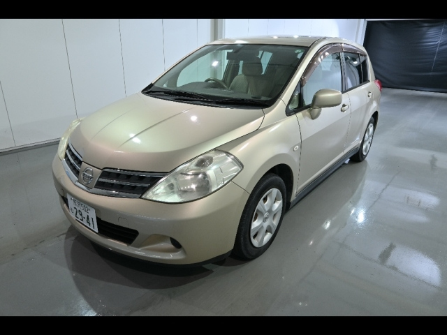 NISSAN TIIDA 2009