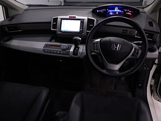 HONDA FREED 2012