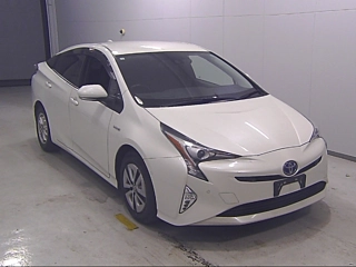TOYOTA PRIUS 2018