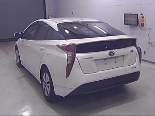 TOYOTA PRIUS 2018