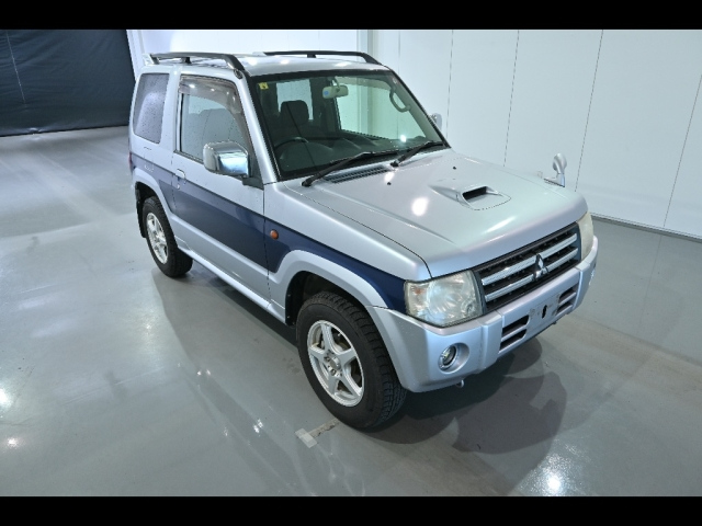 MITSUBISHI PAJERO MINI 2010