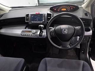 HONDA FREED 2010