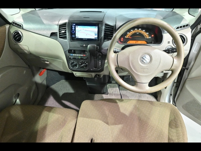 SUZUKI PALETTE 2011