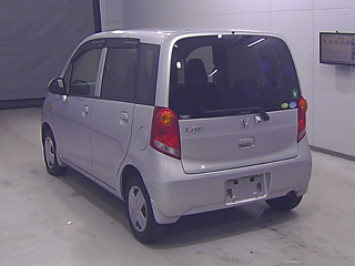 HONDA LIFE 2010