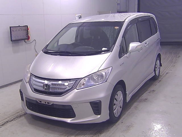 HONDA FREED 2013