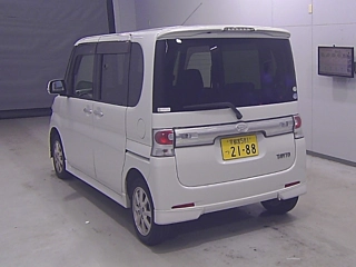 DAIHATSU TANTO 2009