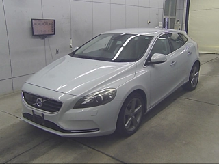 Заказать VOLVO V40