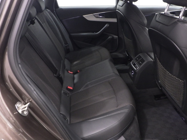 AUDI A4 2016