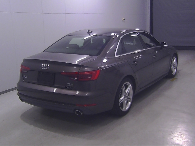 AUDI A4 2016
