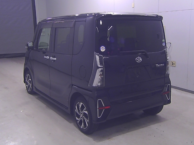DAIHATSU TANTO 2020