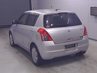 SUZUKI SWIFT 2010