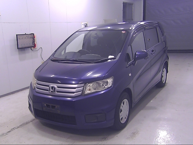 HONDA FREED 2010