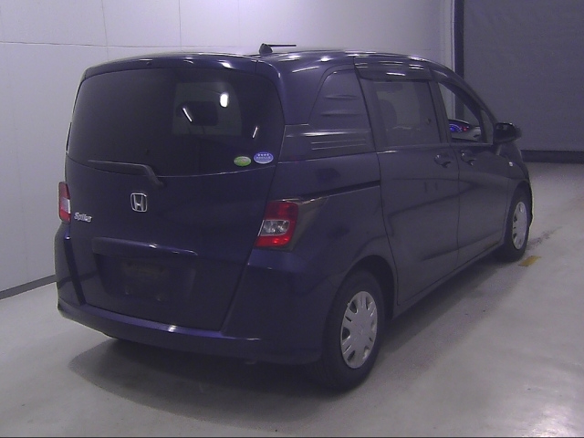 HONDA FREED 2010
