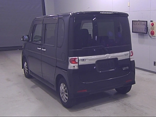 DAIHATSU TANTO 2008