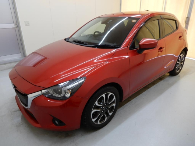 MAZDA DEMIO 2015