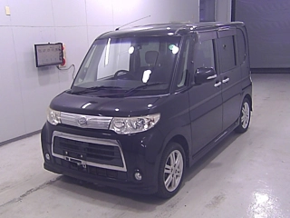 DAIHATSU TANTO 2011