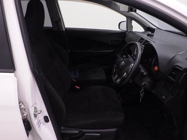 TOYOTA RACTIS 2012