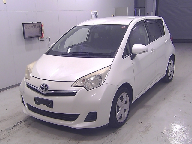 TOYOTA RACTIS 2012