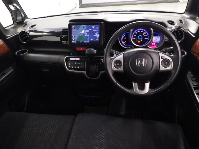HONDA N BOX 2015