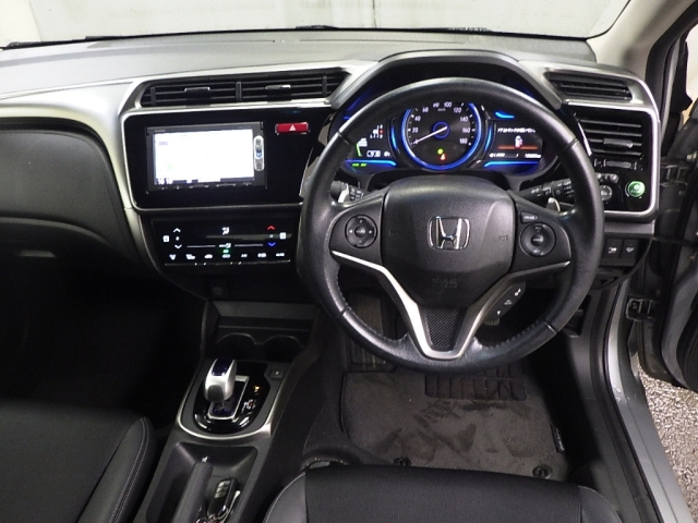 HONDA GRACE 2015
