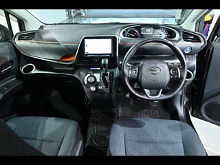 TOYOTA SIENTA 2016