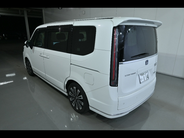 HONDA STEP WAGON 2023