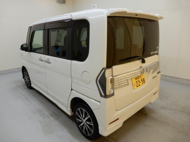 DAIHATSU TANTO 2018