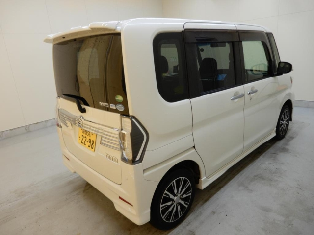 DAIHATSU TANTO 2018