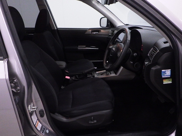 SUBARU FORESTER 2010