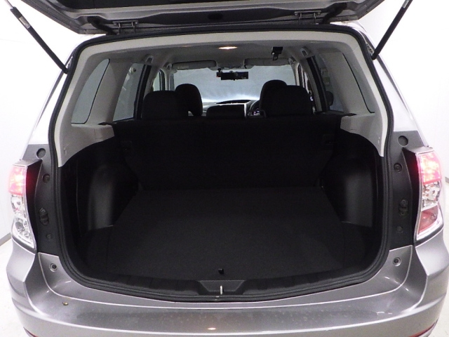 SUBARU FORESTER 2010