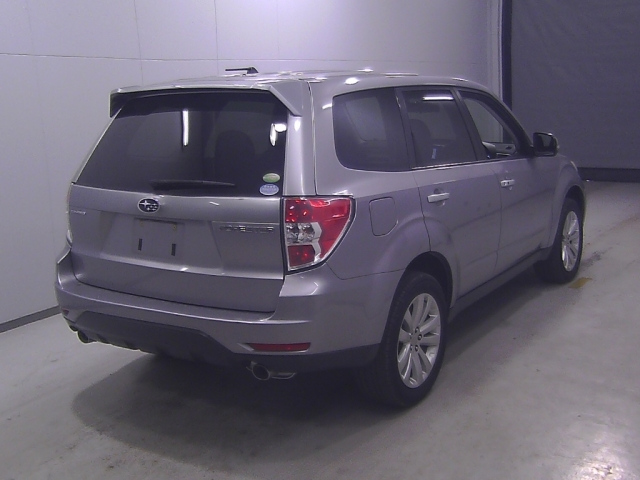 SUBARU FORESTER 2010