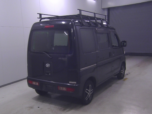 DAIHATSU HIJET VAN 2013
