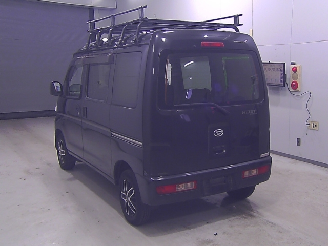 DAIHATSU HIJET VAN 2013